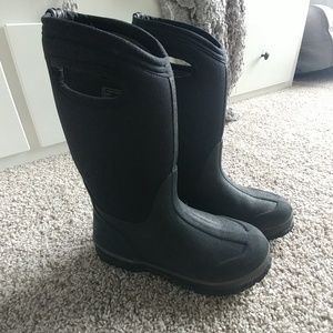 Bogs snow rain boots